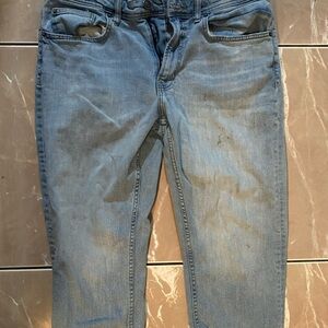 Zara Blue Ankle Cropped Jeans with Straight Leg Style